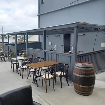 Maison d'hôtes The Midway Bar & *